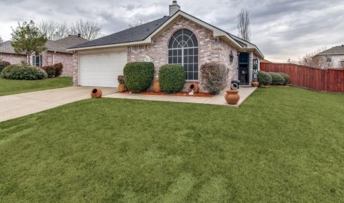 317 Lake Texoma Dr, St Paul, TX 75098-4896