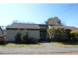 643 Heritage Vlg, Southbury, CT 06488-1546