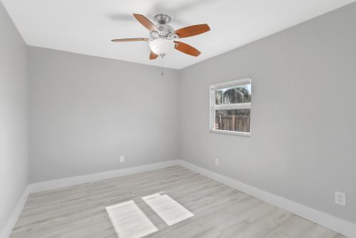 38 8th Ave, Delray Beach FL  33444-2663 exterior