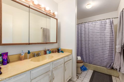 1438 Emelita Ave, Mesa AZ 85208-3016 exterior