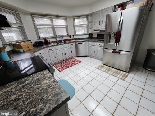 102 Springfield Way, Dover DE  19904-9114 exterior