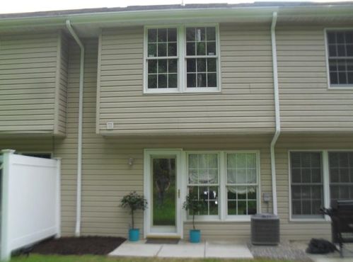 263 Commons Dr, Oakmont, PA 15139-1190