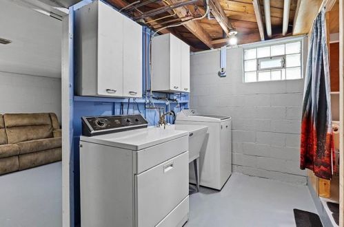 207 Dersam St, Mckeesport PA  15133-3512 exterior