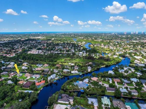 27281 Johnson St, Bonita Springs, FL 34135-4440