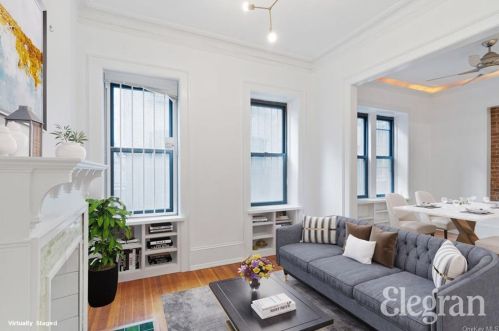 210 21st St, New York NY 10010-7416 exterior