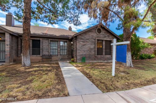 24 Colonial Dr, Gilbert, AZ 85234-5919