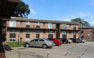8002 Blondo St, Omaha NE  68134-6660 exterior