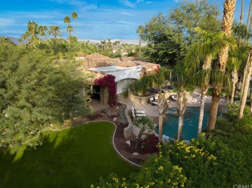 12 Clancy Ln, Rancho Mirage CA  92270-4501 exterior