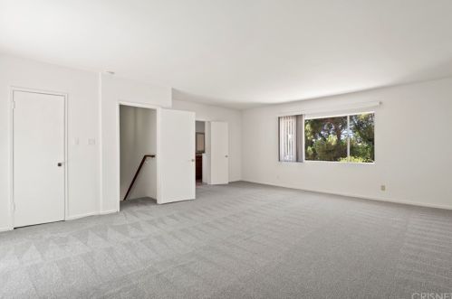 3653 El Caminito, Glendale CA 91214-1716 exterior