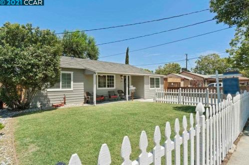289 Macarthur Ave, West Pittsburg, CA 94565-4005