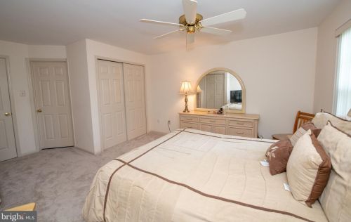 344 Independence Dr, Southampton PA  18966-2729 exterior