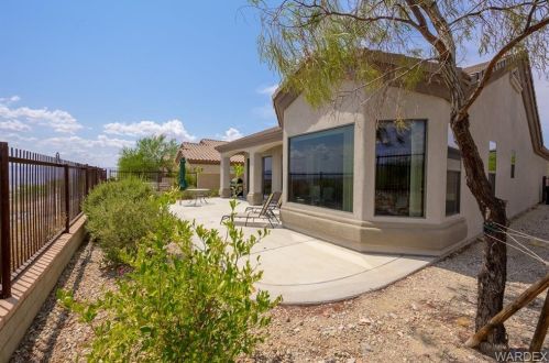 2908 Esmerelda Dr, Bullhead City AZ  86429-1126 exterior