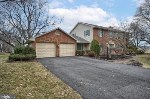 1503 Country Dr, Navy Sup Dpt, PA 17055-5109