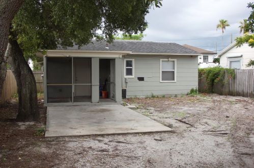 4925 Emerson Ave, Saint Petersburg, FL 33707-2646