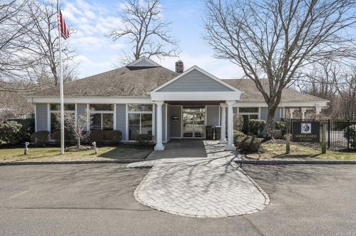 179 Woodlands Dr, Tuxedo Park NY  10987-4803 exterior
