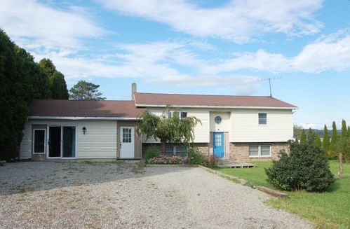 538 Piedmont Rd, Somerset, PA 15501-5304
