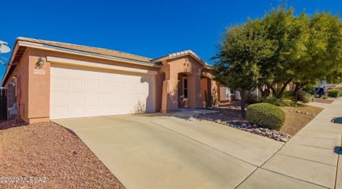 10235 Wasp Spring Dr, Tucson, AZ 85748-7438