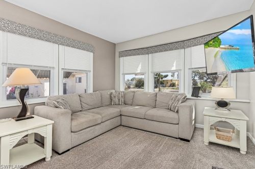 4794 Sandpiper Dr, Saint James City FL  33956-2833 exterior