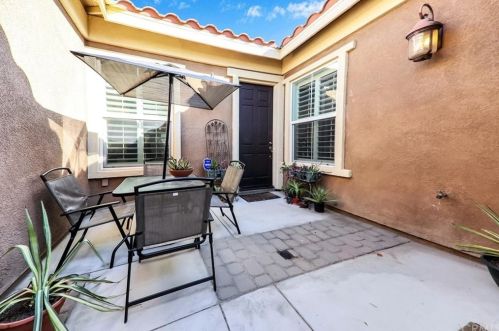 9 Loch Ness Lake Ct, Rancho Mirage CA  92270-5811 exterior