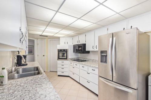 10634 Pineaire Dr, Sun City, AZ 85351-1129