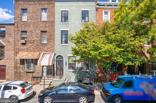 821 Fitzwater St, Philadelphia PA 19147-2836 exterior