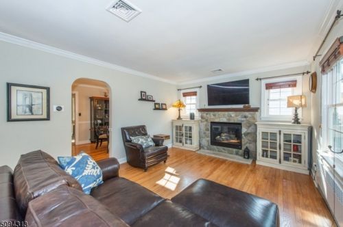 17 Kennedy Rd, Greystone Park NJ  07950-2311 exterior