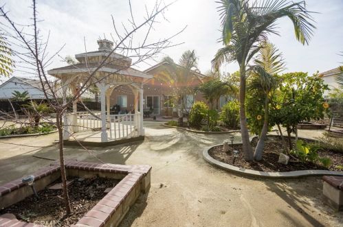 19148 Painted Rock St, Perris CA  92570-6534 exterior