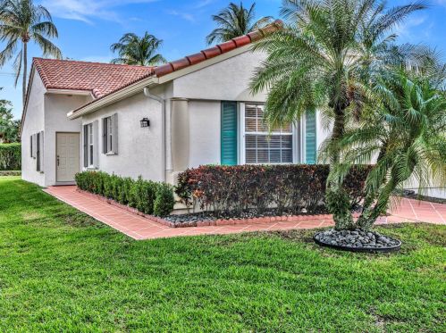 6090 Lake Hibiscus Dr, Delray Beach FL  33484-4617 exterior