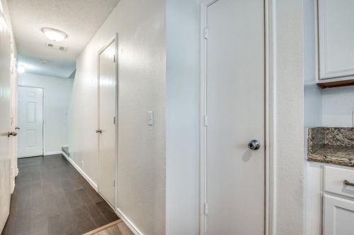 7558 Buford Dr, Dallas TX  75241-5408 exterior