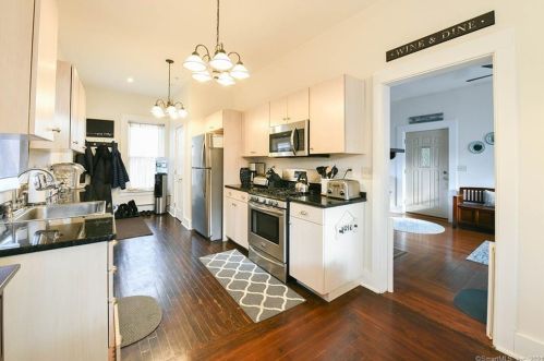 1490 Hartford Tpke, North Haven, CT 06473-2144