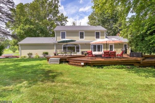 15 Country Club Dr, East Amwell Township NJ  08551-1902 exterior