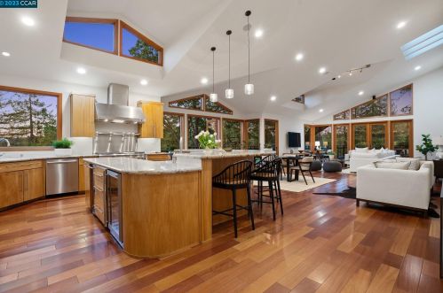 8 Fern Way, Orinda CA  94563-3810 exterior