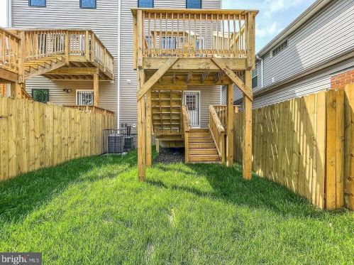 5114 Bass Pl, Washington, DC 20019-6305