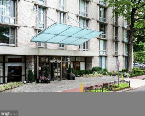 950 25th St, Washington DC  20037-2137 exterior