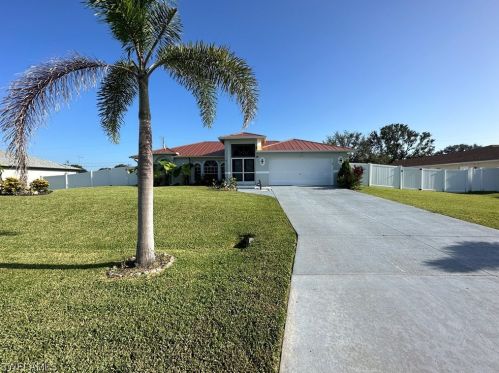 237 31st St, Cape Coral, FL 33904-3438