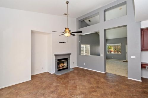 1630 Ravenswood Rd, Beaumont CA  92223-5149 exterior