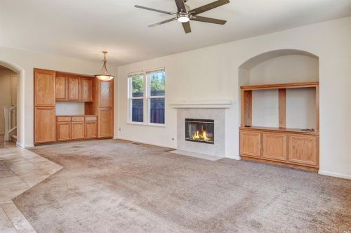 407 Goblet Pl, Windsor CA  95492-6676 exterior