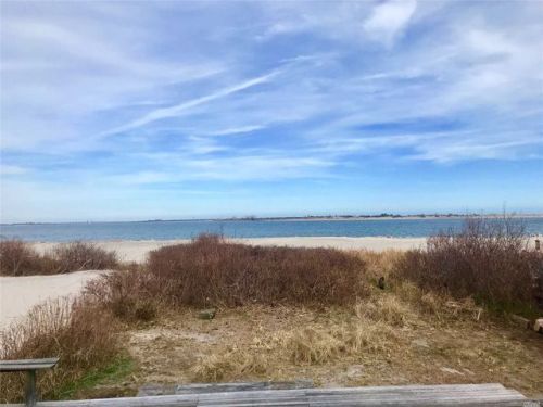 78 Mineola Ave, Pt Lookout, NY 11569-3022