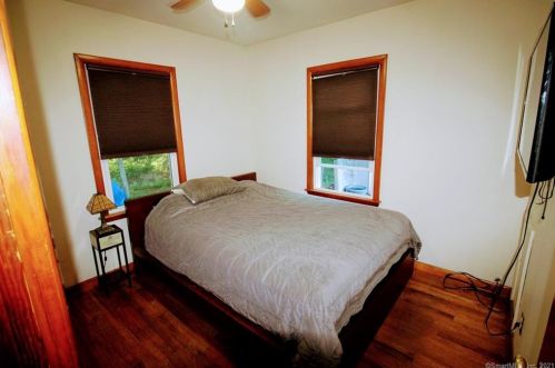 99 Laurel Hill Rd, Brookfield Center CT  06804-1014 exterior