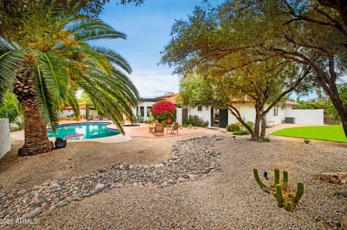 5301 Paradise Dr, Scottsdale AZ 85260-5433 exterior