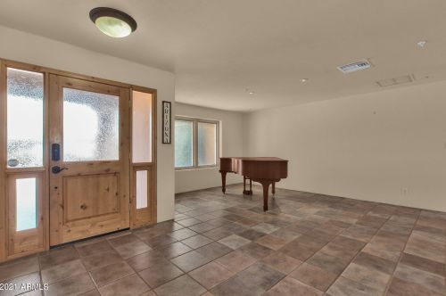 9833 Desert Cove Ave, Scottsdale AZ  85260-6219 exterior