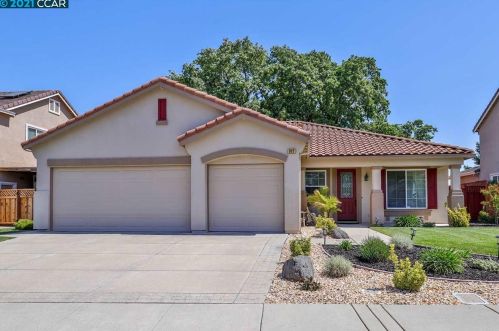 912 Ashleigh Ln, Concord, CA 94518-3451