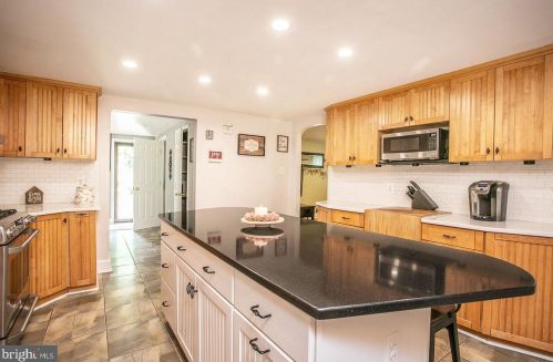 3937 Mill Rd, Collegeville PA  19426-1311 exterior