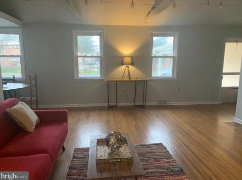 653 Gulph Rd, Norristown PA  19406-3704 exterior