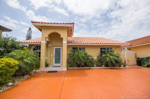 8724 109th Ter, Hialeah, FL 33018-3764