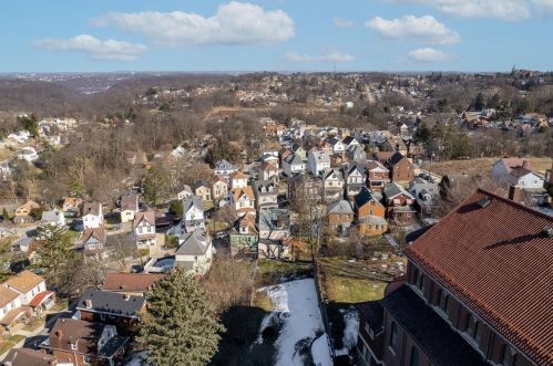 1726 Concordia St, Pittsburgh PA  15210-3934 exterior