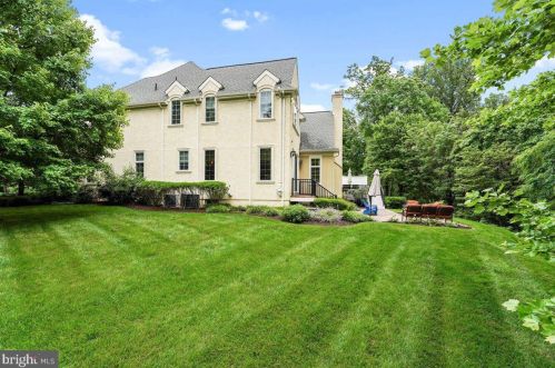 238 Valley Ridge Rd, Haverford PA  19041-2029 exterior