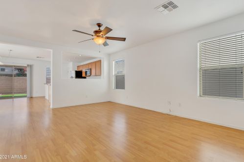8524 64th Ave, Glendale, AZ 85302-7428