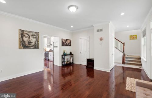 31 Vernon Ct, Lansdale, PA 19446-6813