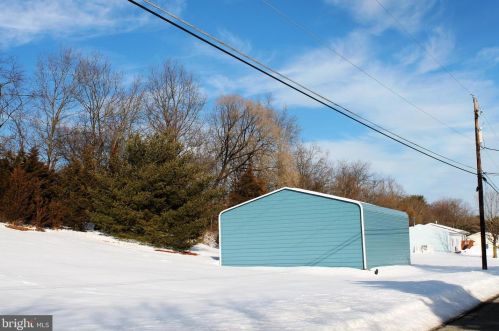 225 Margaret Ave, Molino, PA 17961-1535